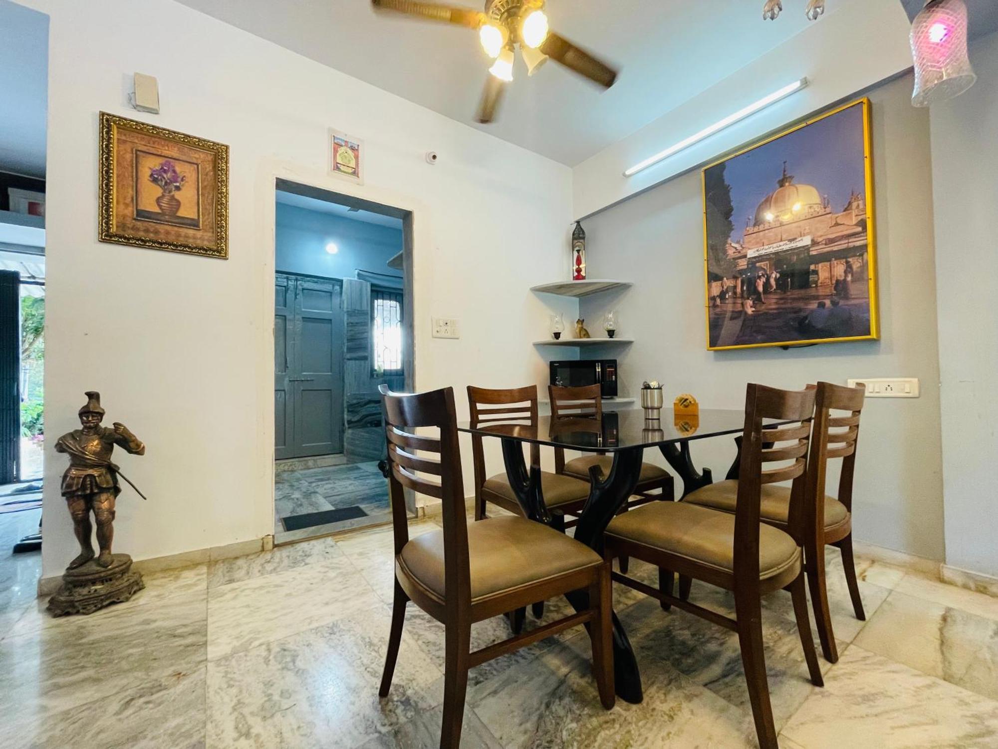 Blue Heaven- 2 Bhk With Private Pool! *