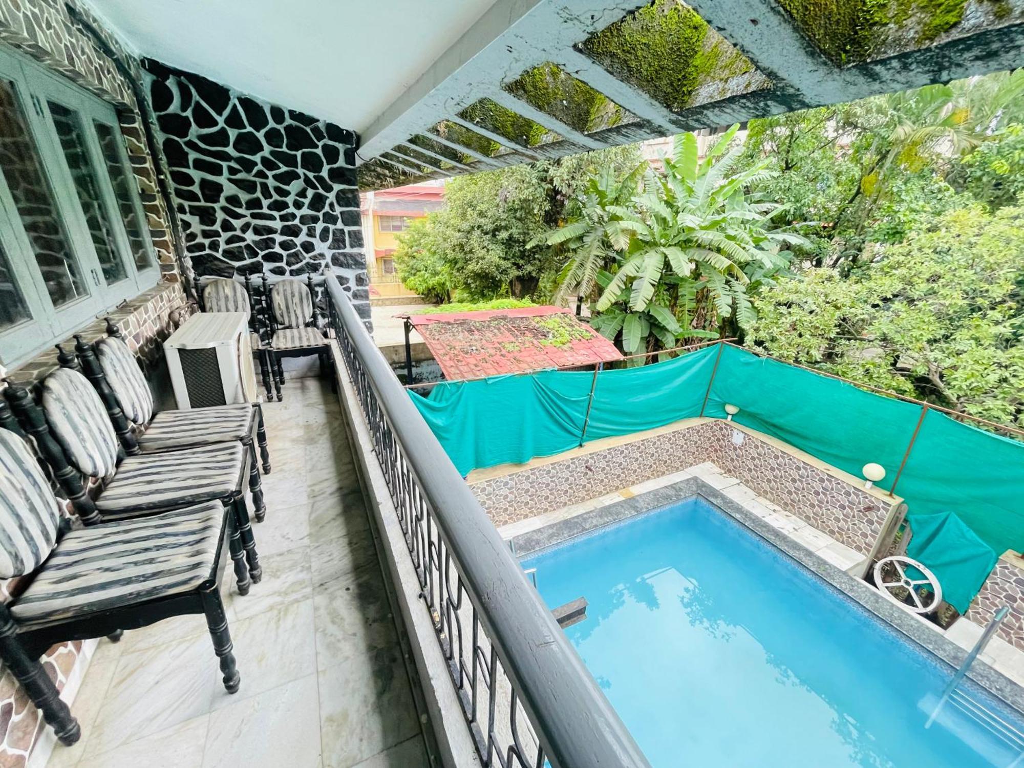 Blue Heaven- 2 Bhk With Private Pool! Holiday home Lonavala