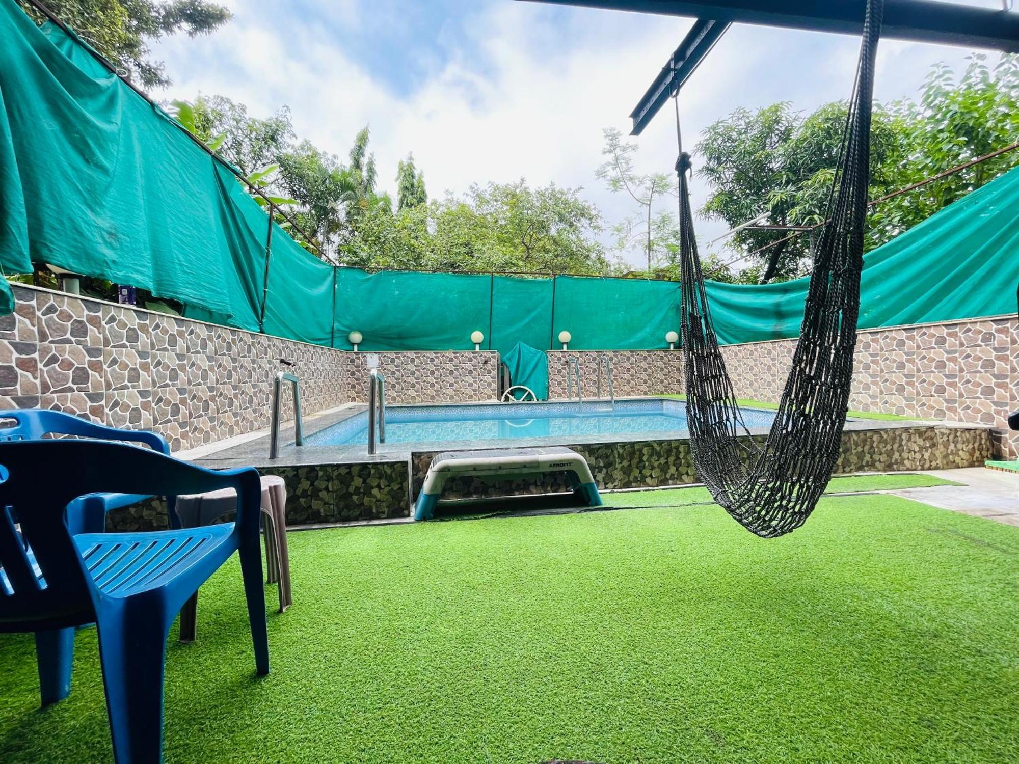 Holiday home Blue Heaven- 2 Bhk With Private Pool! *