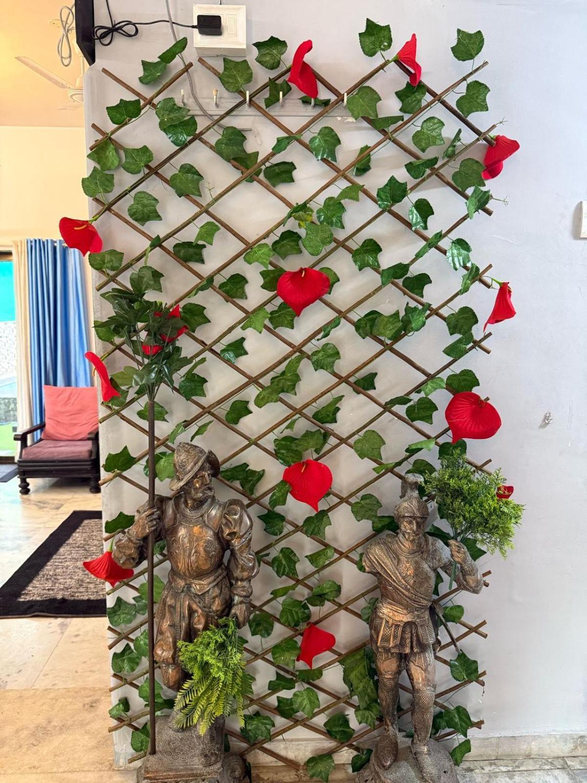 Blue Heaven- 2 Bhk With Private Pool!