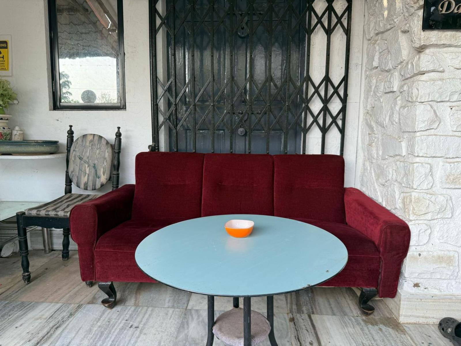 Blue Heaven- 2 Bhk With Private Pool! Holiday home Lonavala